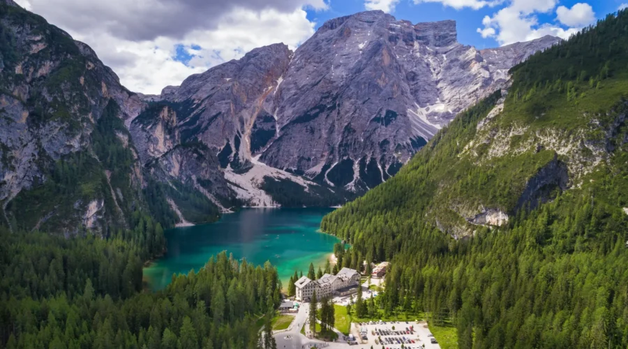Autunno in moto sulle Dolomiti: tra i laghi di Misurina, Dobbiaco e Braies