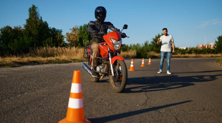 Corso di guida sicura moto: perché è fondamentale per ogni motociclista