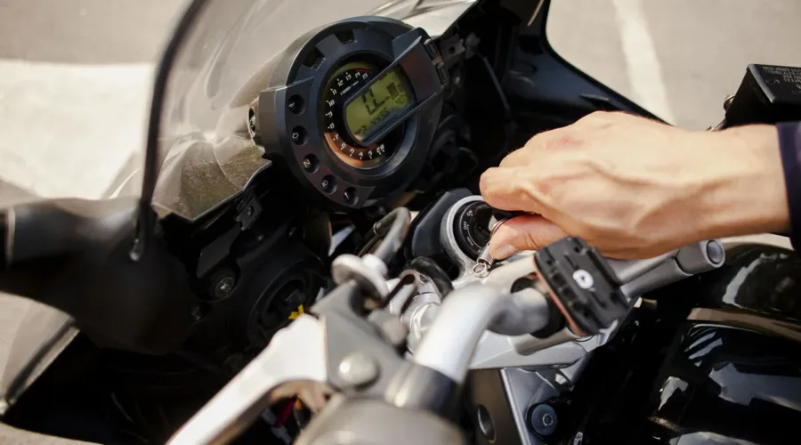 Preparare la moto per l’inverno: guida completa e consigli pratici