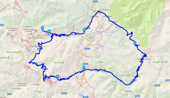 Sellaronda in moto