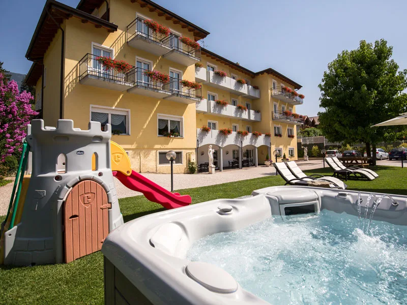 hotel daniela levico